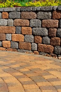 4 Great Benefits of Adding a Retaining Wall to Your Yard